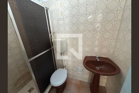 Banheiro de casa para alugar com 1 quarto, 60m² em Cabuís, Nilópolis