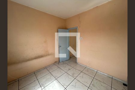 Quarto de casa para alugar com 1 quarto, 60m² em Cabuís, Nilópolis