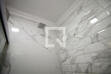 Banheiro de apartamento para alugar com 1 quarto, 35m² em Vista Alegre, Rio de Janeiro