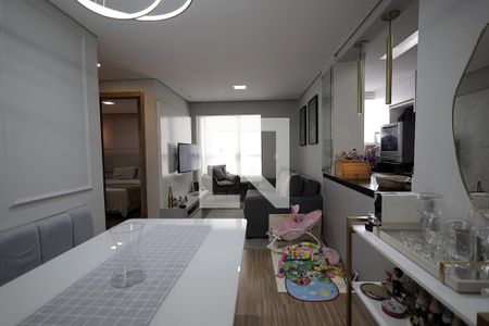Sala de apartamento à venda com 2 quartos, 53m² em Utinga, Santo André