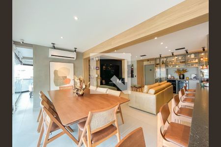 Sala de apartamento à venda com 2 quartos, 115m² em Vila Osasco, Osasco