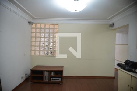 Sala de casa para alugar com 3 quartos, 225m² em Vila Scarpelli, Santo André