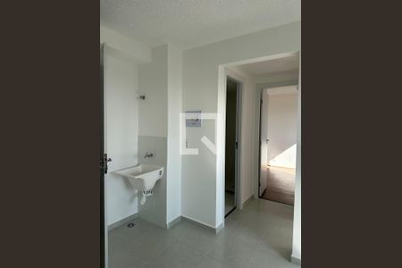 Sala/cozinha de apartamento para alugar com 2 quartos, 32m² em Jardim Soares, São Paulo