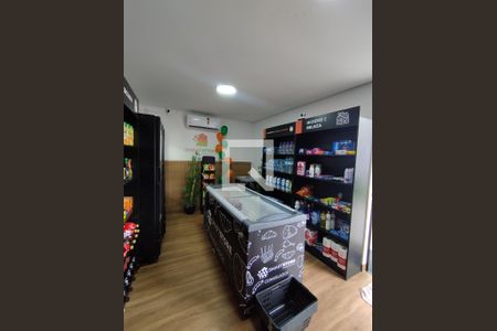 Mercado  de apartamento à venda com 2 quartos, 40m² em Vila Cristalia, São Paulo