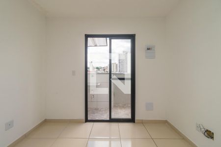 Sala/Cozinha de apartamento para alugar com 1 quarto, 32m² em Vila Tolstoi, São Paulo