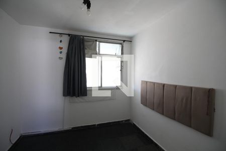 Quarto 1 de apartamento para alugar com 2 quartos, 5m² em Taquara, Rio de Janeiro