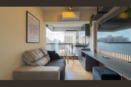 sala e cozinha de apartamento à venda com 1 quarto, 28m² em Brooklin, São Paulo