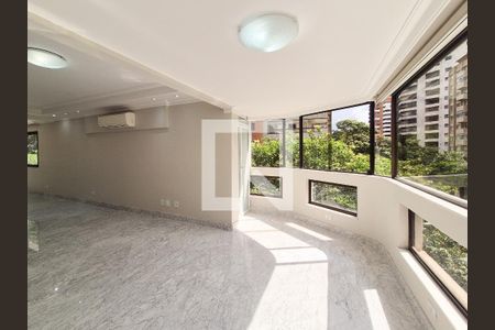 Apartamento para alugar com 3 quartos, 242m² em Indianópolis, São Paulo