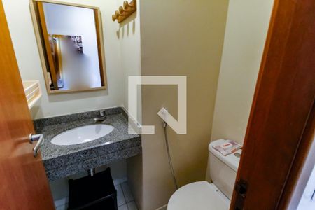 Lavabo de apartamento para alugar com 1 quarto, 49m² em Jardim Londrina, São Paulo