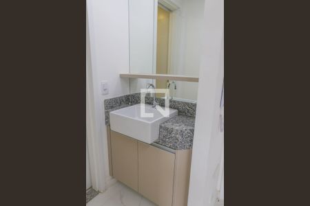 Banheiro de kitnet/studio para alugar com 1 quarto, 32m² em Butantã, São Paulo