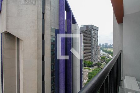 Varanda e Vista de kitnet/studio à venda com 1 quarto, 24m² em Pinheiros, São Paulo