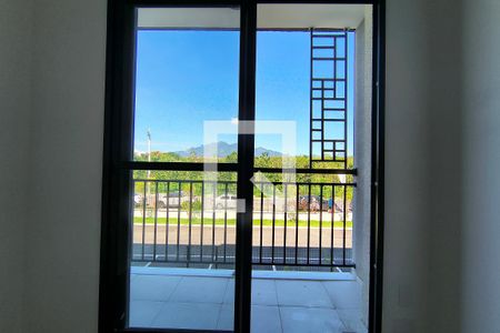 Varanda de apartamento para alugar com 2 quartos, 45m² em Jacarepaguá, Rio de Janeiro