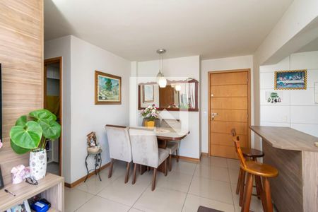 Sala de apartamento para alugar com 2 quartos, 65m² em Penha, Rio de Janeiro