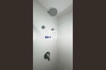 Banheiro de kitnet/studio à venda com 1 quarto, 24m² em Santo Amaro, São Paulo