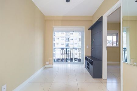 Sala de apartamento para alugar com 2 quartos, 38m² em Jardim Analia Franco, São Paulo