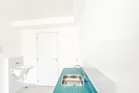 Sala/Cozinha de apartamento para alugar com 1 quarto, 25m² em Parque Industrial Tomas Edson, São Paulo