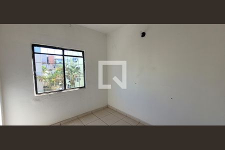 Quarto 2 de apartamento para alugar com 2 quartos, 43m² em Morada do Trevo, Betim