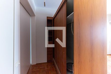 Suíte de apartamento para alugar com 2 quartos, 260m² em Consolação, São Paulo
