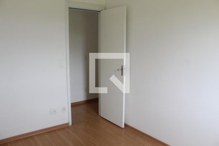 Closet do quarto 2 de apartamento para alugar com 2 quartos, 45m² em Petrópolis, Cotia