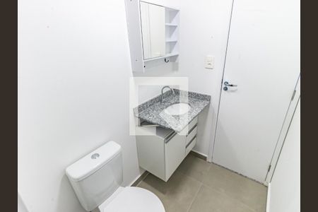 Banheiro de apartamento para alugar com 1 quarto, 25m² em Belenzinho, São Paulo