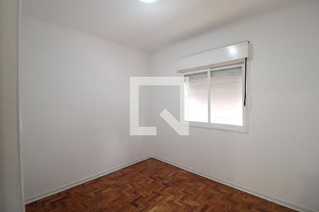 Quarto 1 de casa para alugar com 3 quartos, 250m² em Jardim dos Lagos, São Paulo