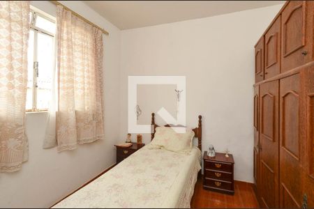 Quarto 1 de casa à venda com 4 quartos, 185m² em Sagrada Família, Belo Horizonte