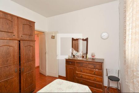 Quarto 1 de casa à venda com 4 quartos, 185m² em Sagrada Família, Belo Horizonte