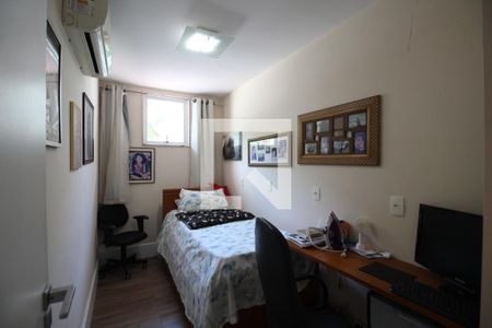 Quarto 1 de casa de condomínio à venda com 4 quartos, 600m² em Jacarepaguá, Rio de Janeiro