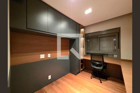 Quarto  de apartamento à venda com 2 quartos, 77m² em Indianópolis, São Paulo