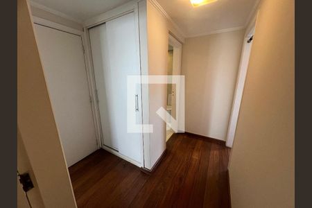 Sala de apartamento à venda com 3 quartos, 160m² em Cambuí, Campinas
