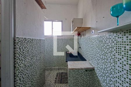 Cozinha de kitnet/studio para alugar com 0 quarto, 20m² em Cidade Ocian, Praia Grande