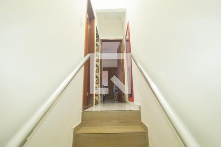 Escada de casa de condomínio para alugar com 2 quartos, 100m² em Campo Grande, Rio de Janeiro