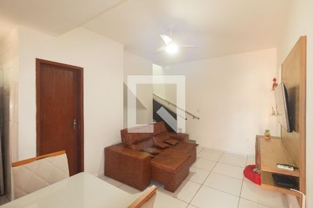 Sala de casa de condomínio para alugar com 2 quartos, 100m² em Campo Grande, Rio de Janeiro