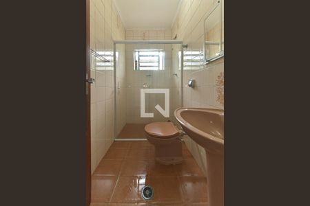 Banheiro Social de casa para alugar com 2 quartos, 60m² em Parque Santo Antônio, São Paulo