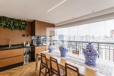 Sala de apartamento à venda com 3 quartos, 176m² em Indianópolis, São Paulo