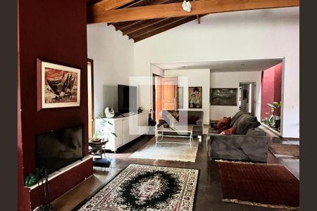 Casa à venda com 4 quartos, 980m² em Paraíso, São Paulo