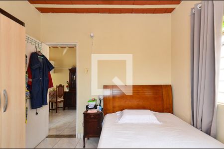 Quarto 1 Casa 1 de casa à venda com 4 quartos, 210m² em Ipiranga, Belo Horizonte