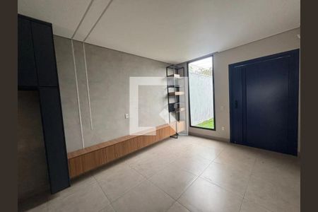 Casa para alugar com 3 quartos, 150m² em Custódio Pereira, Uberlândia