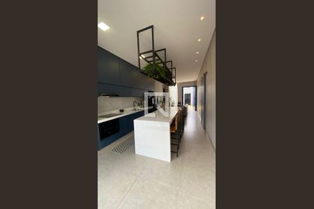 Cozinha de casa para alugar com 3 quartos, 150m² em Custódio Pereira, Uberlândia