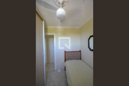 Quarto 1 de apartamento para alugar com 3 quartos, 57m² em Jardim Jasmim, Nova Iguaçu