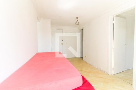 Sala de apartamento para alugar com 2 quartos, 65m² em Vila Carmosina, São Paulo