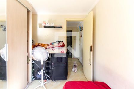Quarto 1 de apartamento para alugar com 2 quartos, 65m² em Vila Carmosina, São Paulo