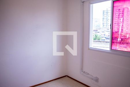 Quarto 1 de apartamento para alugar com 2 quartos, 56m² em Irajá, Rio de Janeiro