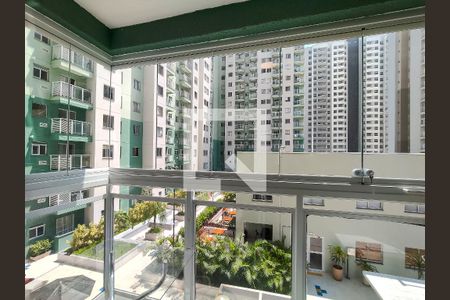 Vista da Sala de apartamento para alugar com 2 quartos, 52m² em Santo Cristo, Rio de Janeiro