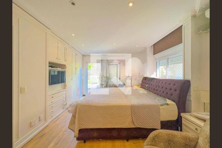 Casa à venda com 4 quartos, 330m² em Alphaville, Santana de Parnaíba