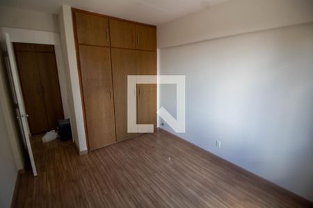 QUARTO 1 de apartamento para alugar com 2 quartos, 79m² em Centro, Campinas