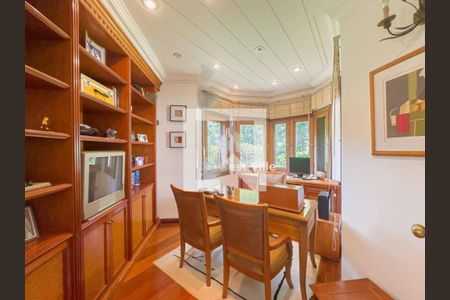 Casa à venda com 4 quartos, 609m² em Alphaville, Santana de Parnaíba