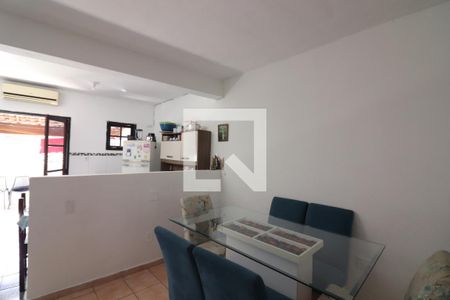 Sala  de casa à venda com 4 quartos, 163m² em Bairro dos Casa, São Bernardo do Campo