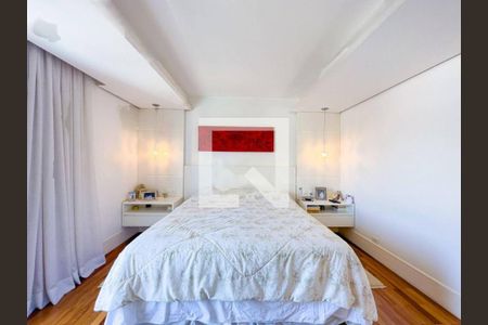 Casa à venda com 4 quartos, 585m² em Alphaville, Santana de Parnaíba