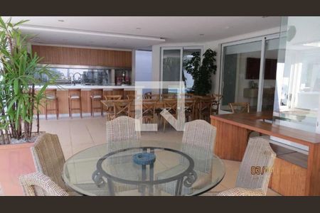 Casa à venda com 5 quartos, 1010m² em Alphaville, Santana de Parnaíba